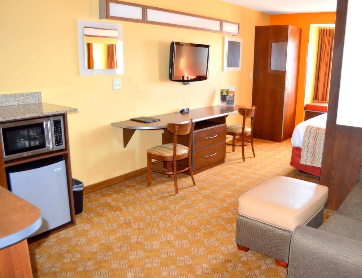 Microtel Inn And Suites By Wyndham Rawlins Esterno foto