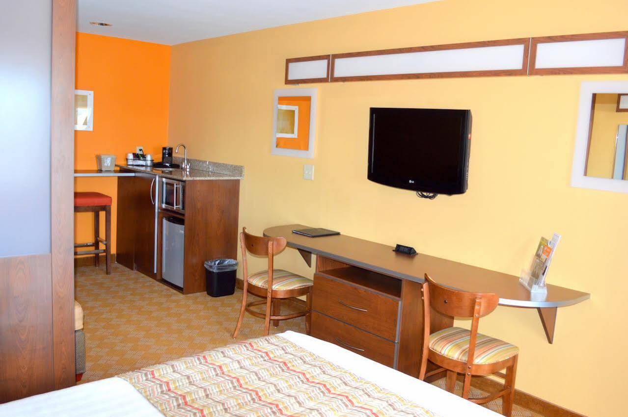 Microtel Inn And Suites By Wyndham Rawlins Esterno foto
